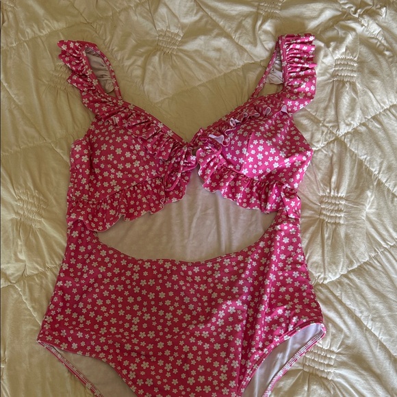 Pink Floral Ruffle One-Piece Swimsuit - Picture 2 of 5